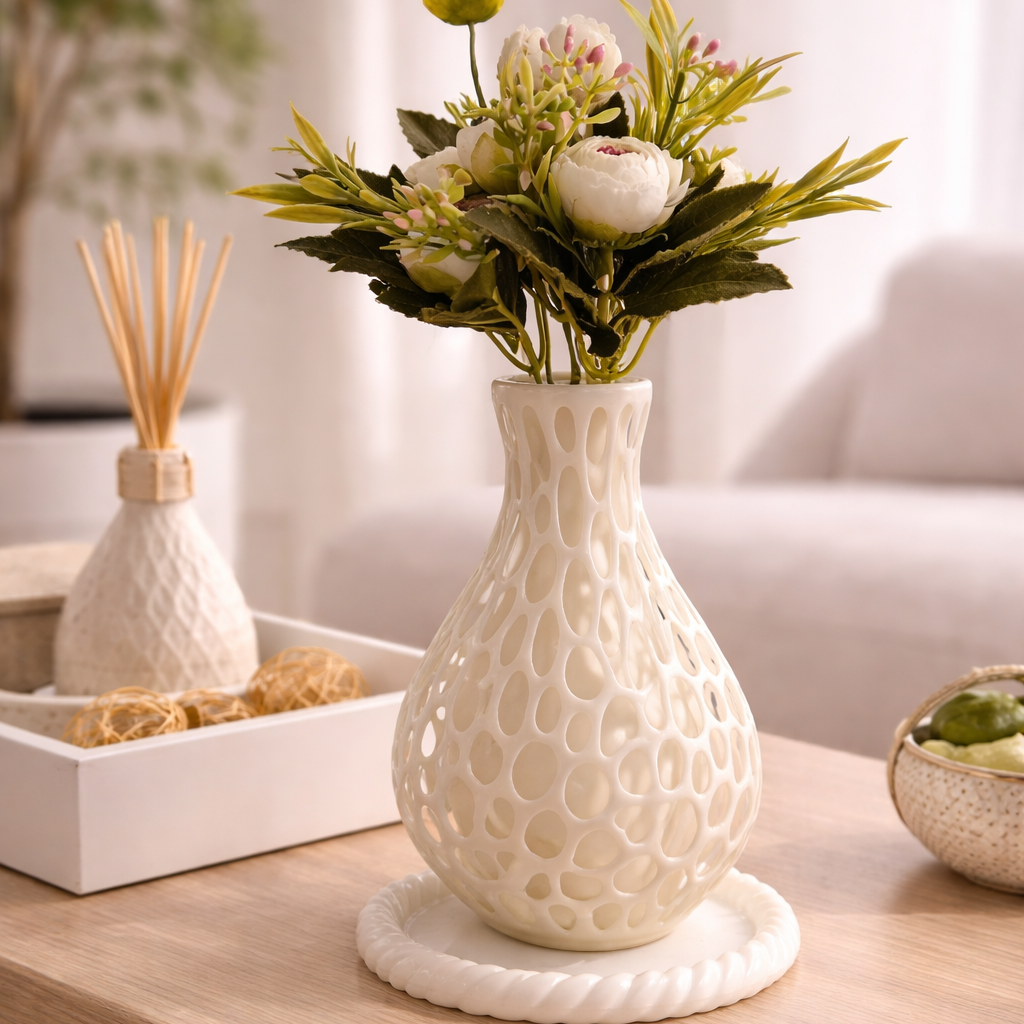 Elegant Organic Mesh Vase | Modern 3D Printed Decor